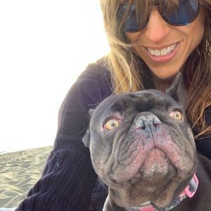 Meet your posher, Sarah + Scarlett